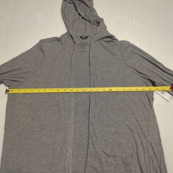 Torrid NWT Super Soft Sleepwear Robe Lounge wear Gray Torrid Size 0, Large - Picture 5 of 7